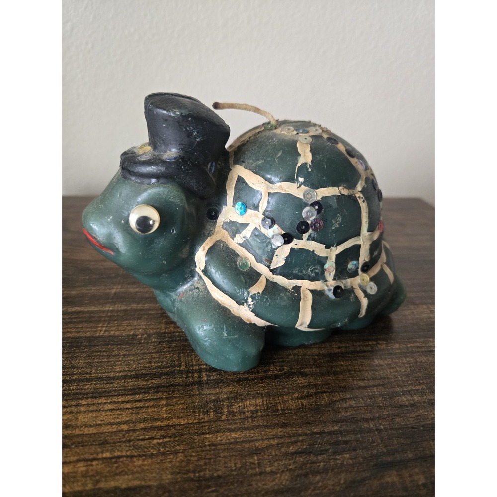 Ugly Cute Turtle Candle Folk Art Fever Dream Weird Kitsch‎ Vintage Oddball Decor
